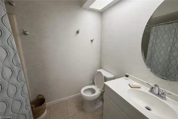 $2,350 | 839 108th Avenue North, Naples, FL 34108