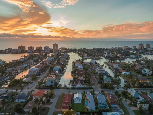 $2,350 | 839 108th Avenue North, Naples, FL 34108