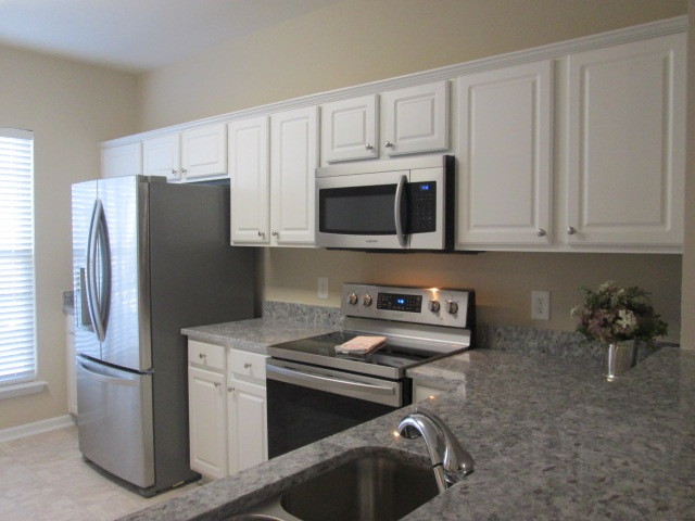 7251 Corvette Court Raleigh, NC 27613 - Photo 14 of 30 New Granite!