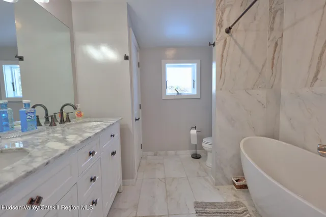 $490,000 | 4 Anna's Lane, Catskill, NY 12414