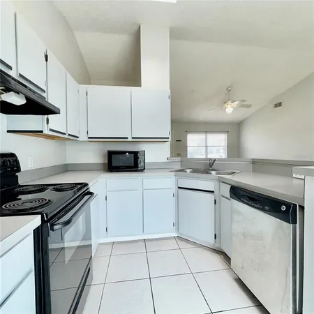 $1,725 | 3221 Lackland Drive, Deltona, FL 32738