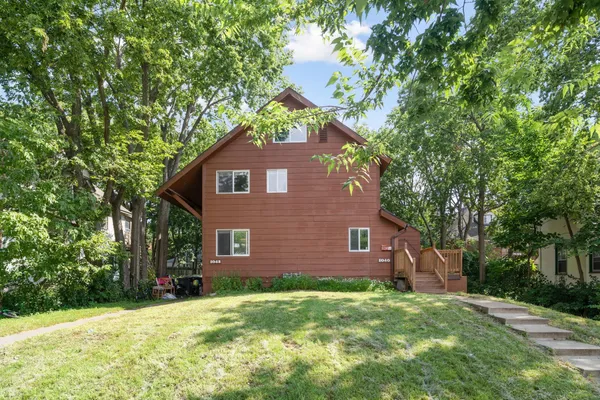 $565,000 | 1040 13th Avenue Southeast, Minneapolis, MN 55414