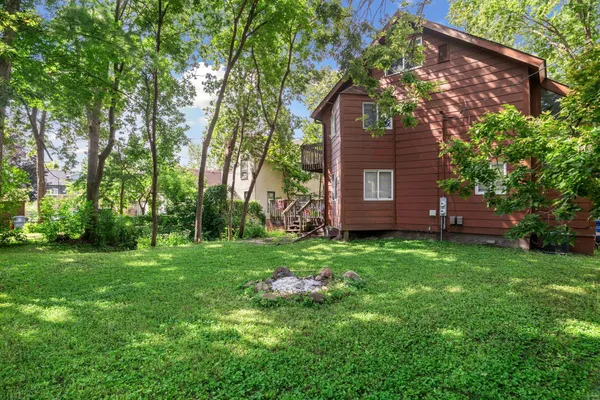 $550,000 | 1040 13th Avenue Southeast, Minneapolis, MN 55414