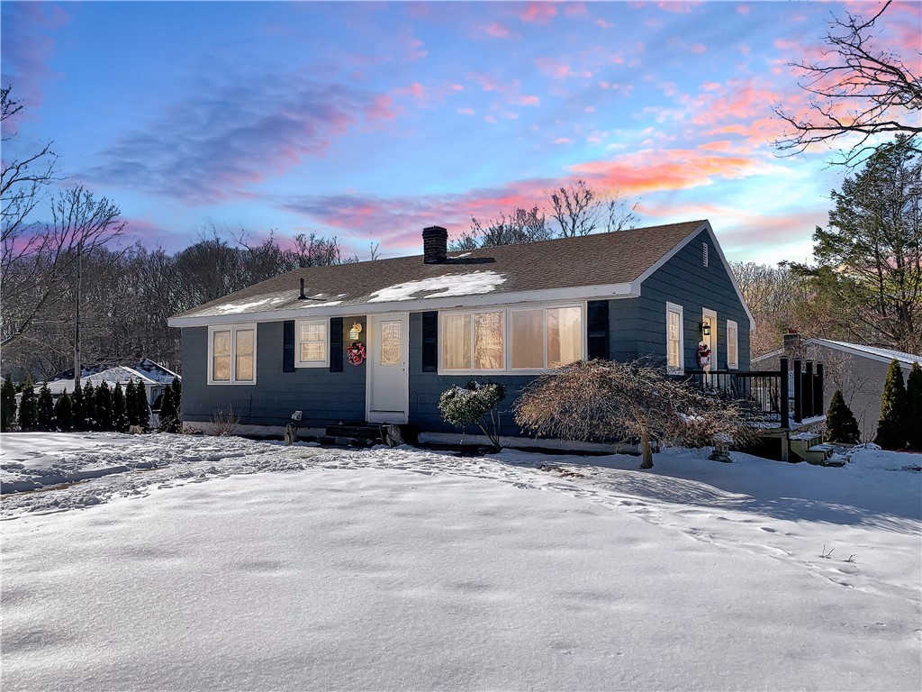 23 Vale Street Warwick, RI 02886 - Photo 1 of 16 Gallery Image 1