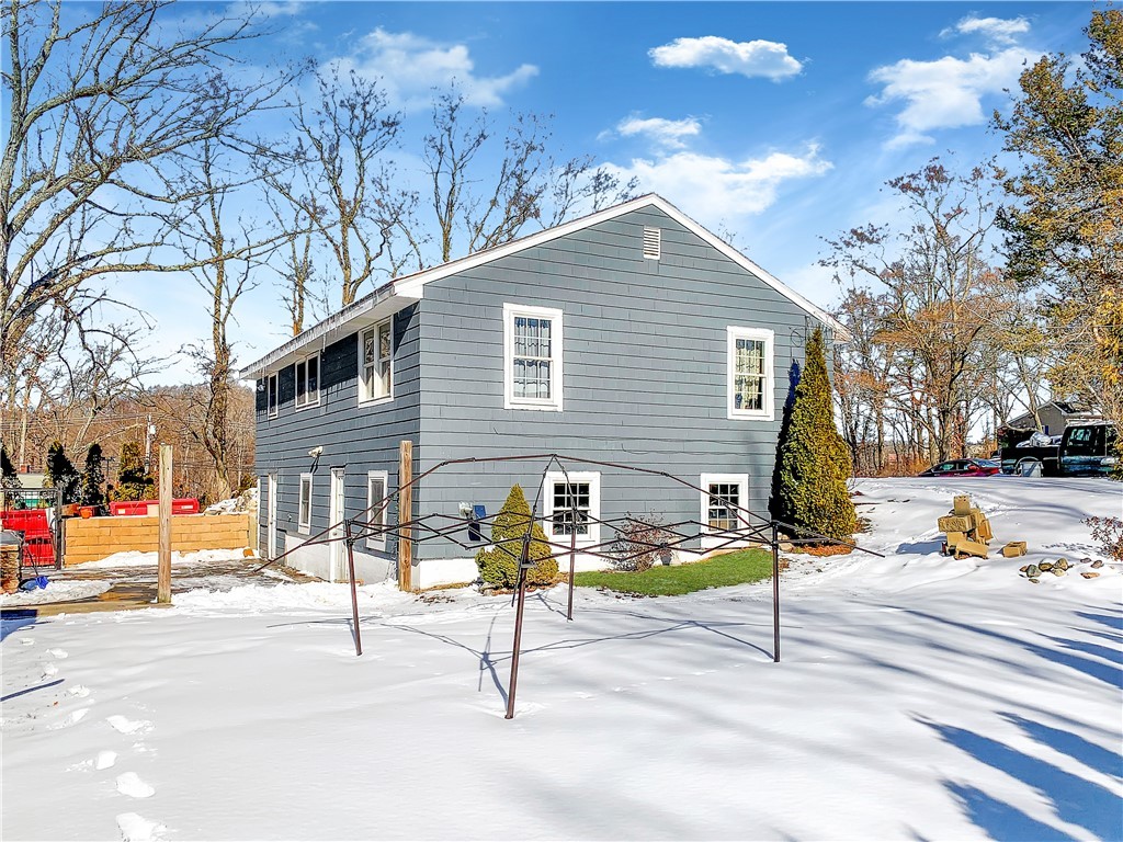 23 Vale Street Warwick, RI 02886 - Photo 15 of 16 Gallery Image 15