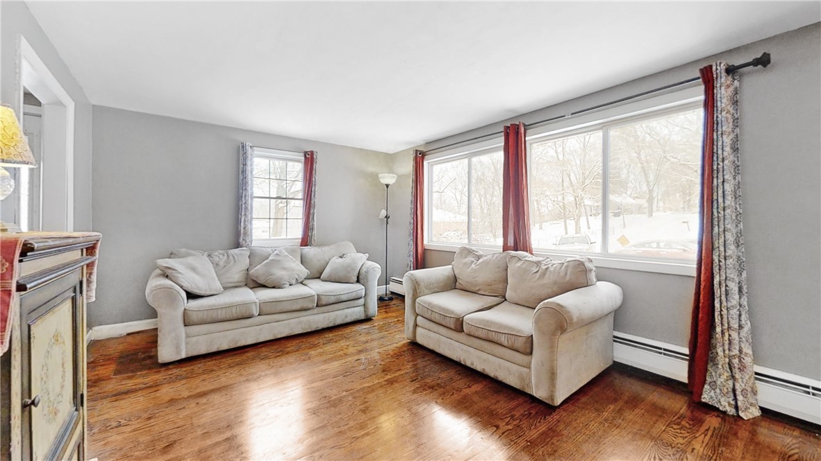 23 Vale Street Warwick, RI 02886 - Photo 5 of 16 Gallery Image 5