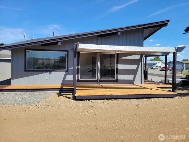 $298,000 | 412 Apple Place, Mattawa, WA 99349