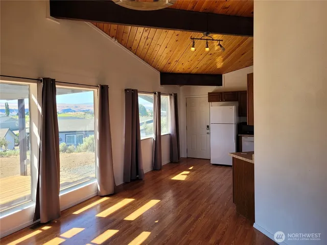 $298,000 | 412 Apple Place, Mattawa, WA 99349