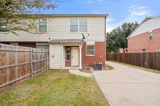 $275,000 | 1241 Ballymote Lane, Plano, TX 75074