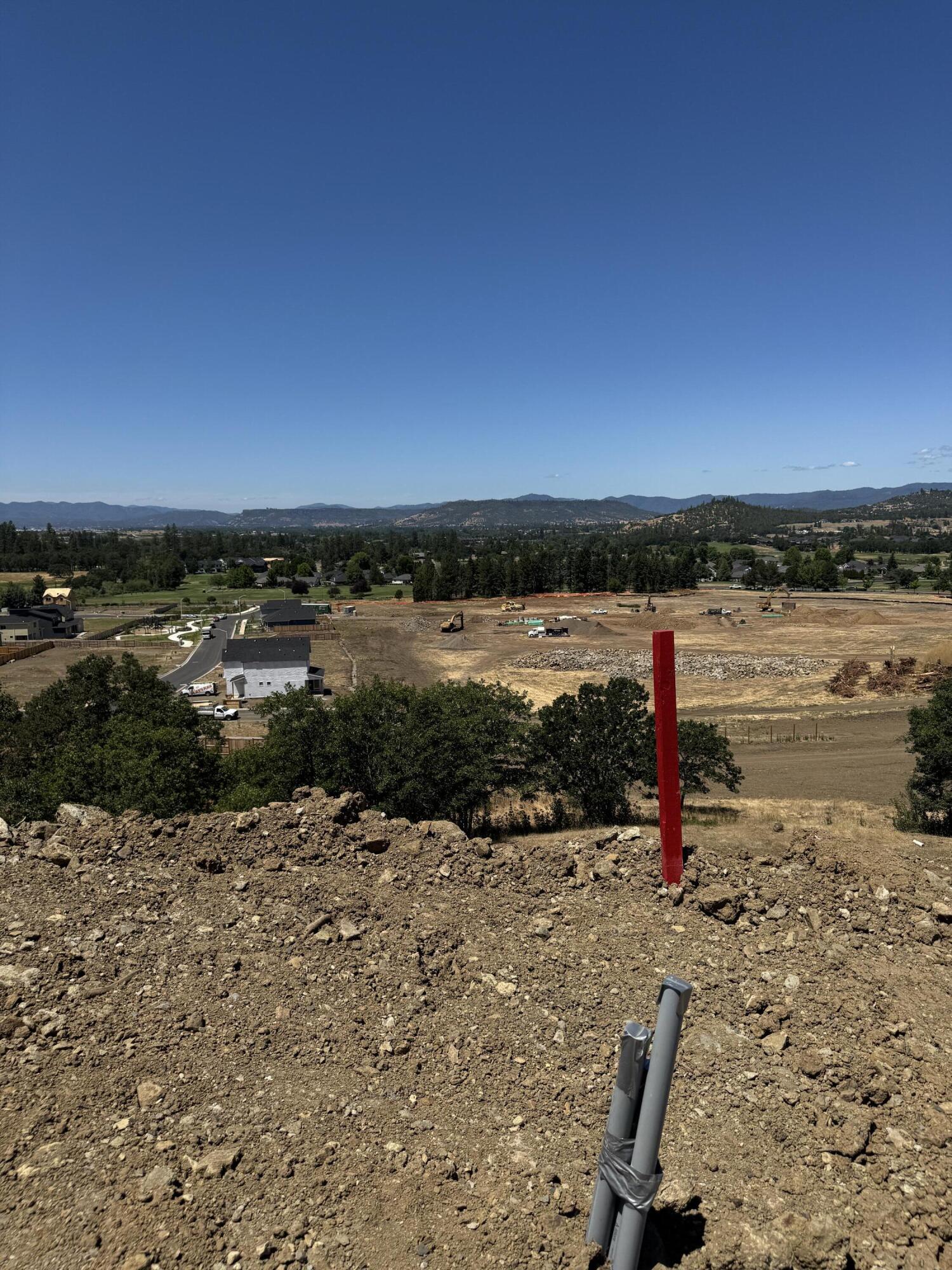 450 Quail Nest Eagle Point, Unit 85 Eagle Point, OR 97524 - Photo 2 of 5 view