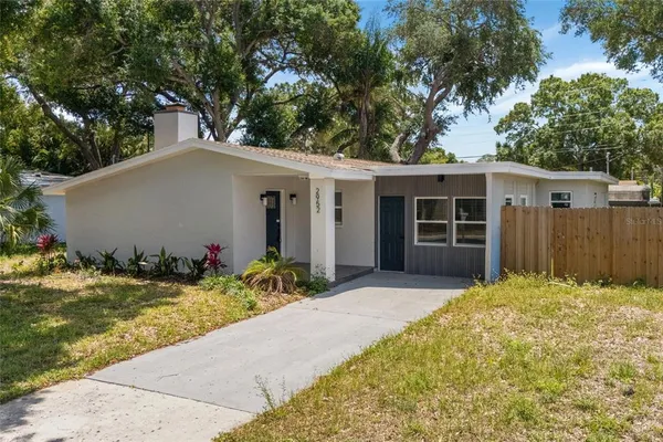 $3,200 | 2952 Webley Drive Northeast, Largo, FL 33771