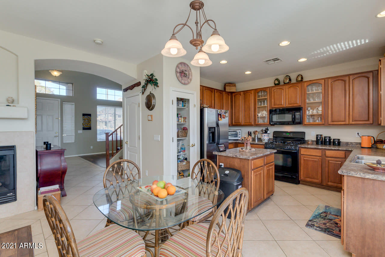 2601 West Florentine Road Phoenix, AZ 85086 - Photo 16 of 34 Listing_618385_Photo_16