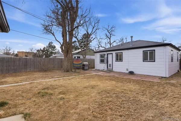 $359,000 | 1656 Newark Street, Aurora, CO 80010