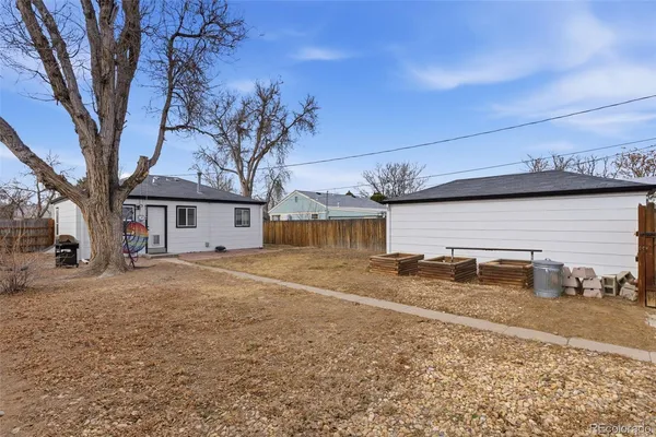 $359,000 | 1656 Newark Street, Aurora, CO 80010