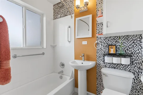 $359,000 | 1656 Newark Street, Aurora, CO 80010