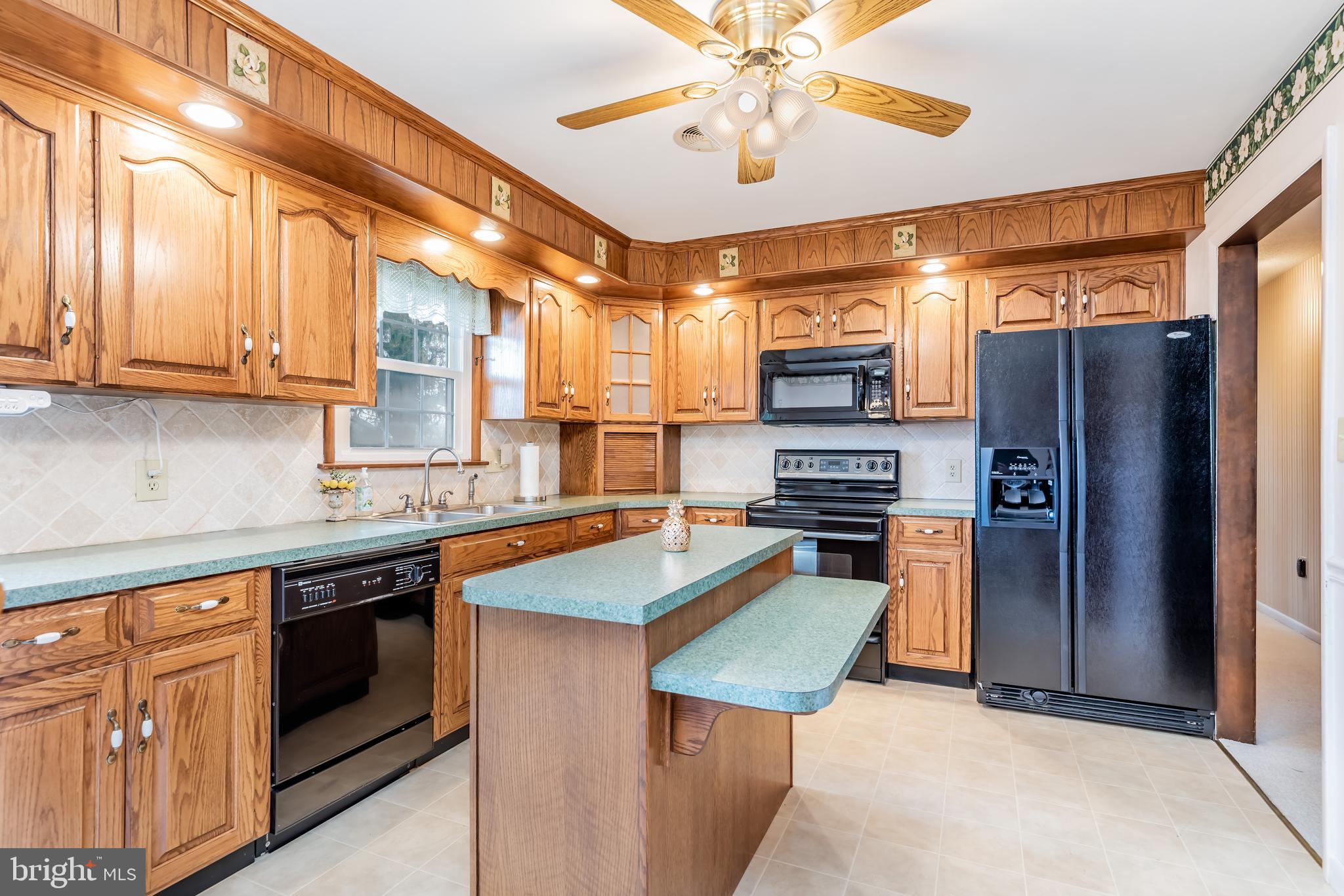 2392 Scotland Road Chambersburg, PA 17201 - Photo 16 of 36 Gallery Image 16