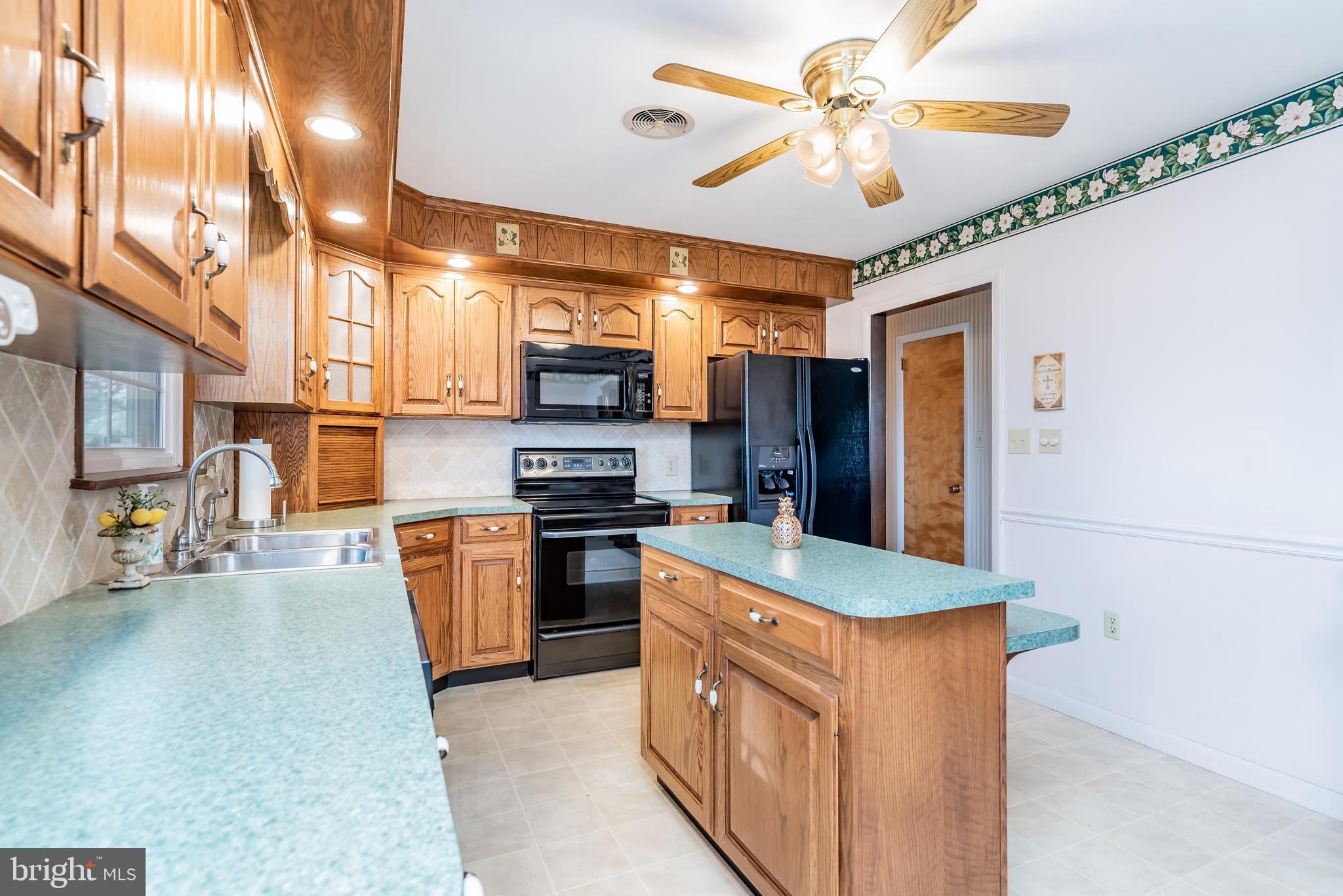2392 Scotland Road Chambersburg, PA 17201 - Photo 17 of 36 Gallery Image 17