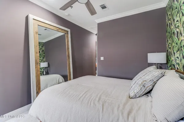 $1,975 | 922 Porter Avenue, Unit 220, Ocean Springs, MS 39564