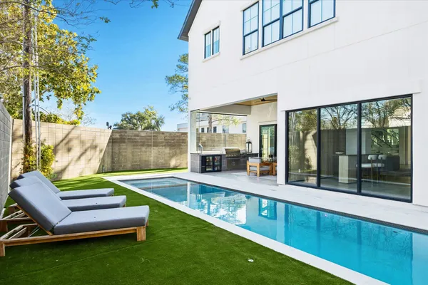 $4,599,000 | 4002 Meadow Lake Lane, Houston, TX 77027