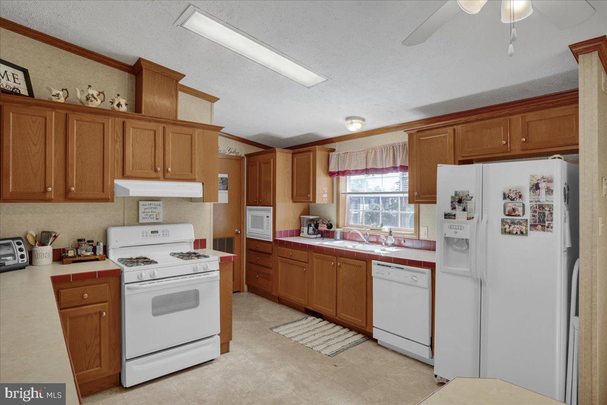 2 Ruth Drive Gordonville, PA 17529 - Photo 15 of 28 Gallery Image 15