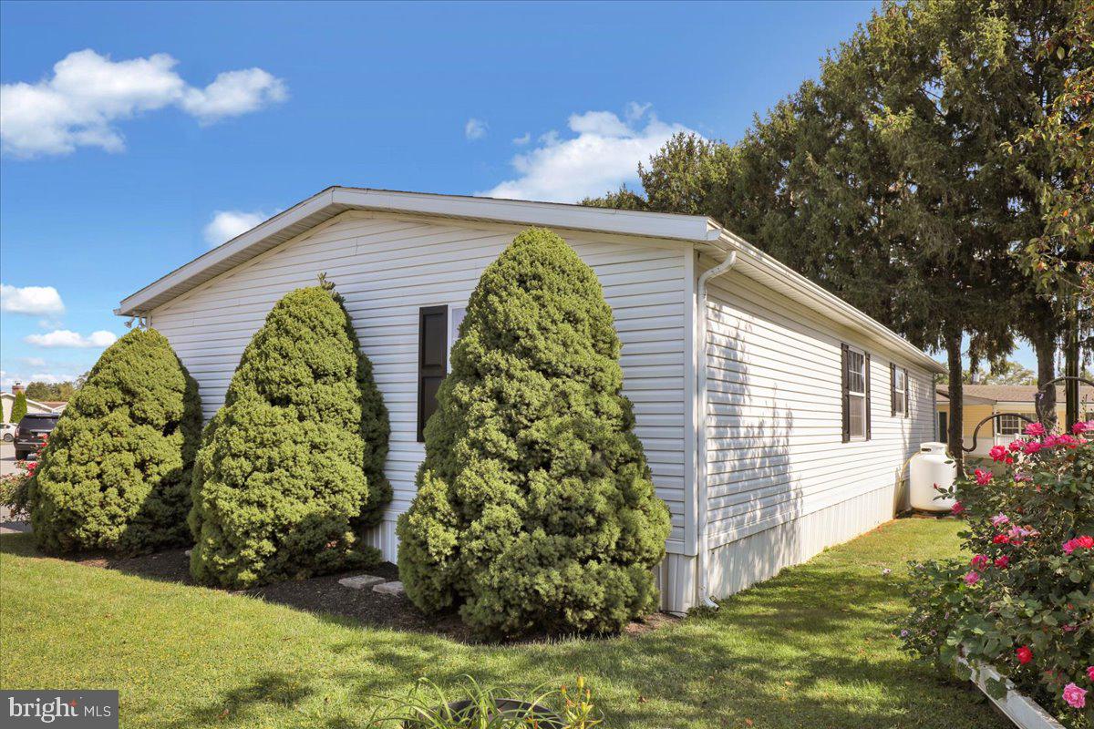 2 Ruth Drive Gordonville, PA 17529 - Photo 3 of 28 Gallery Image 3