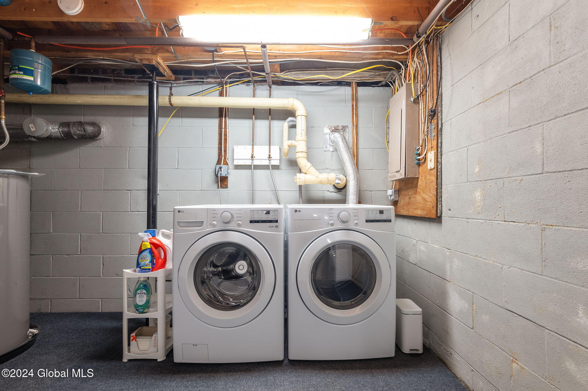 20 Ashdown Road Ballston Lake, NY 12019 - Photo 37 of 42 Laundry Room