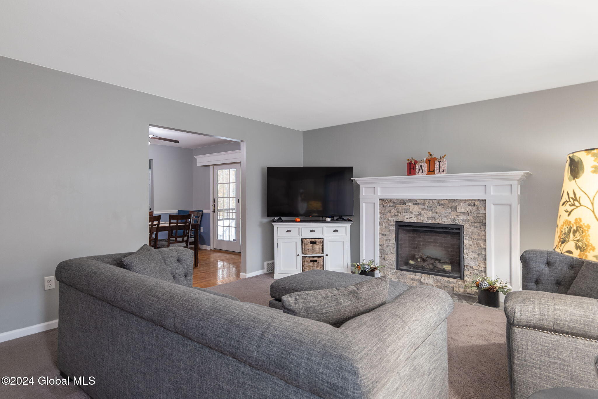 20 Ashdown Road Ballston Lake, NY 12019 - Photo 6 of 42 Living Room 1