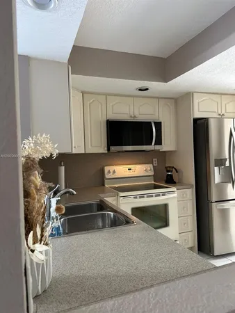 $3,500 | 1251 Southwest 124th Court, Unit 23A, Miami, FL 33184