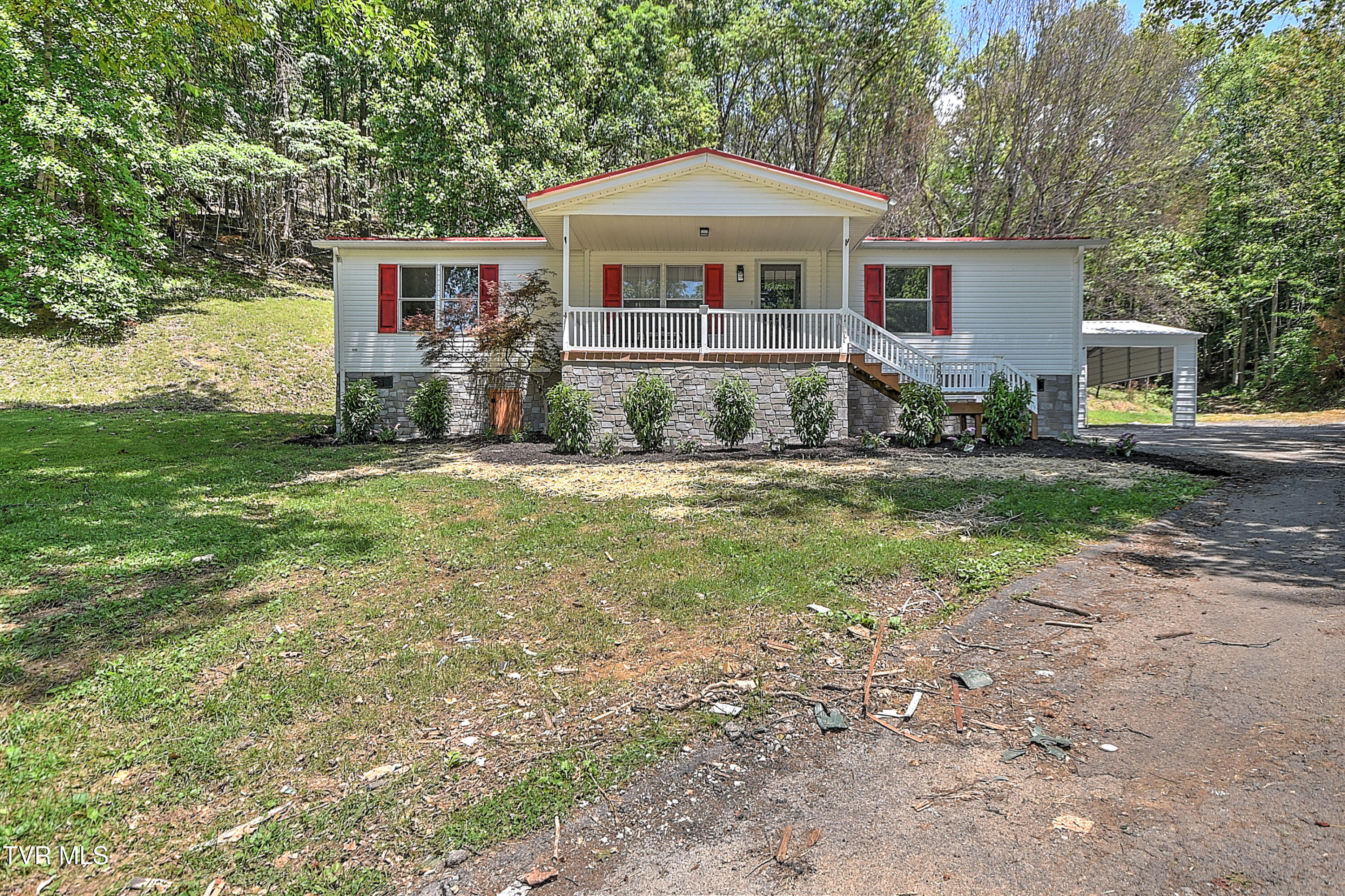 384 Johnson Hollow Road Blountville, TN 37617 - Photo 41 of 42 384 Johnson Hollow GUnit-4