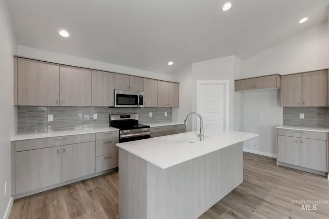 $470,990 | 5315 Castleton Avenue, Nampa, ID 83686