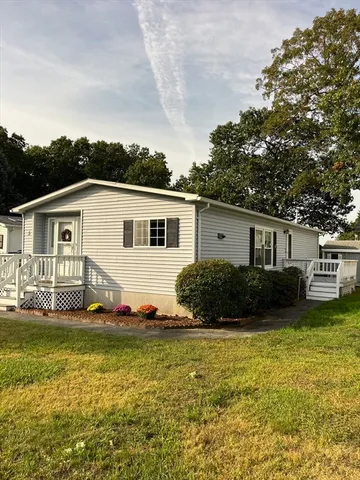 $270,000 | 5 Juniper Circle, Rockland, MA 02370