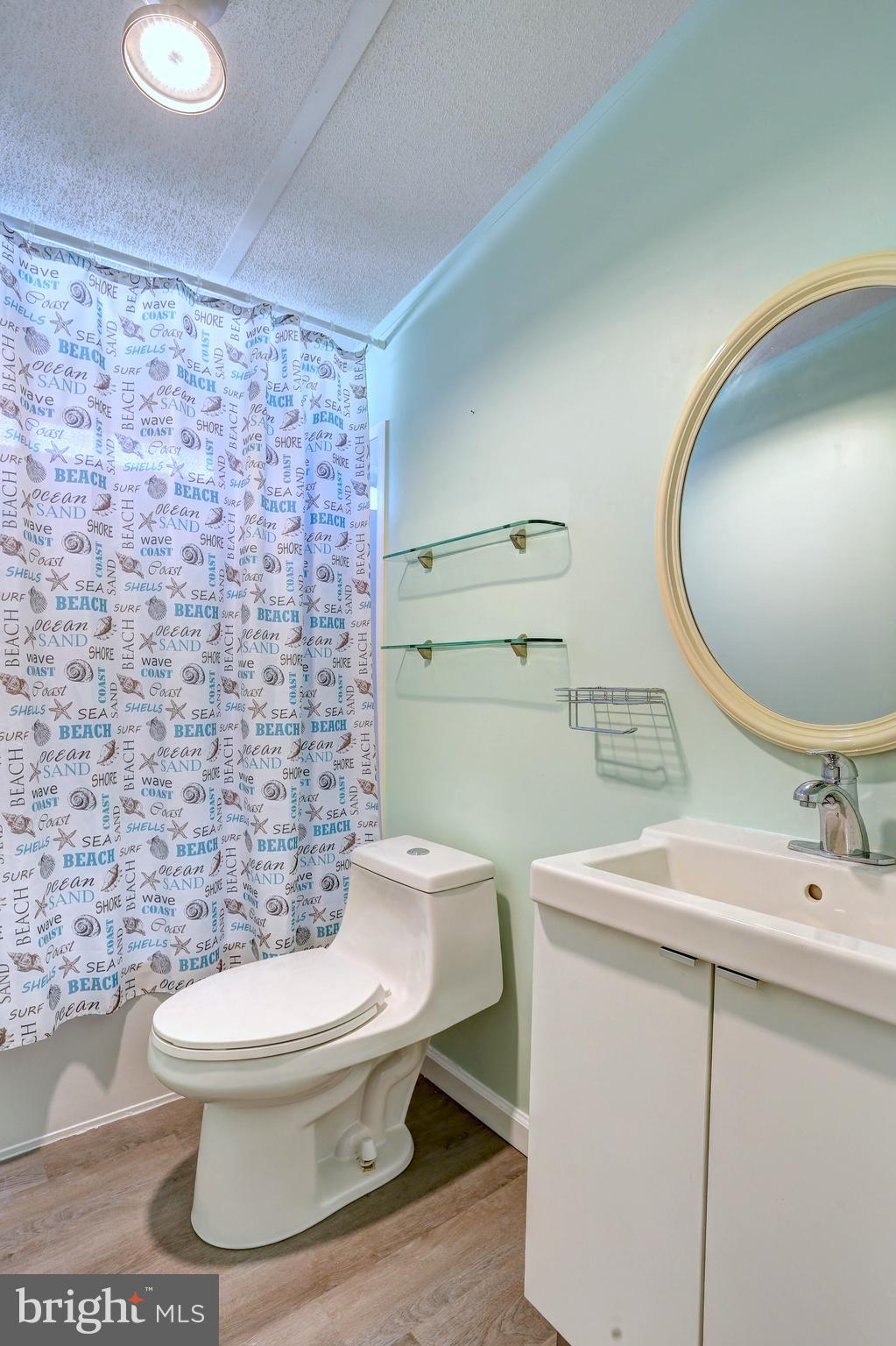 8353 Ashwood Road, Unit 8353 Jessup, MD 20794 - Photo 25 of 43 Hall Full Bathroom