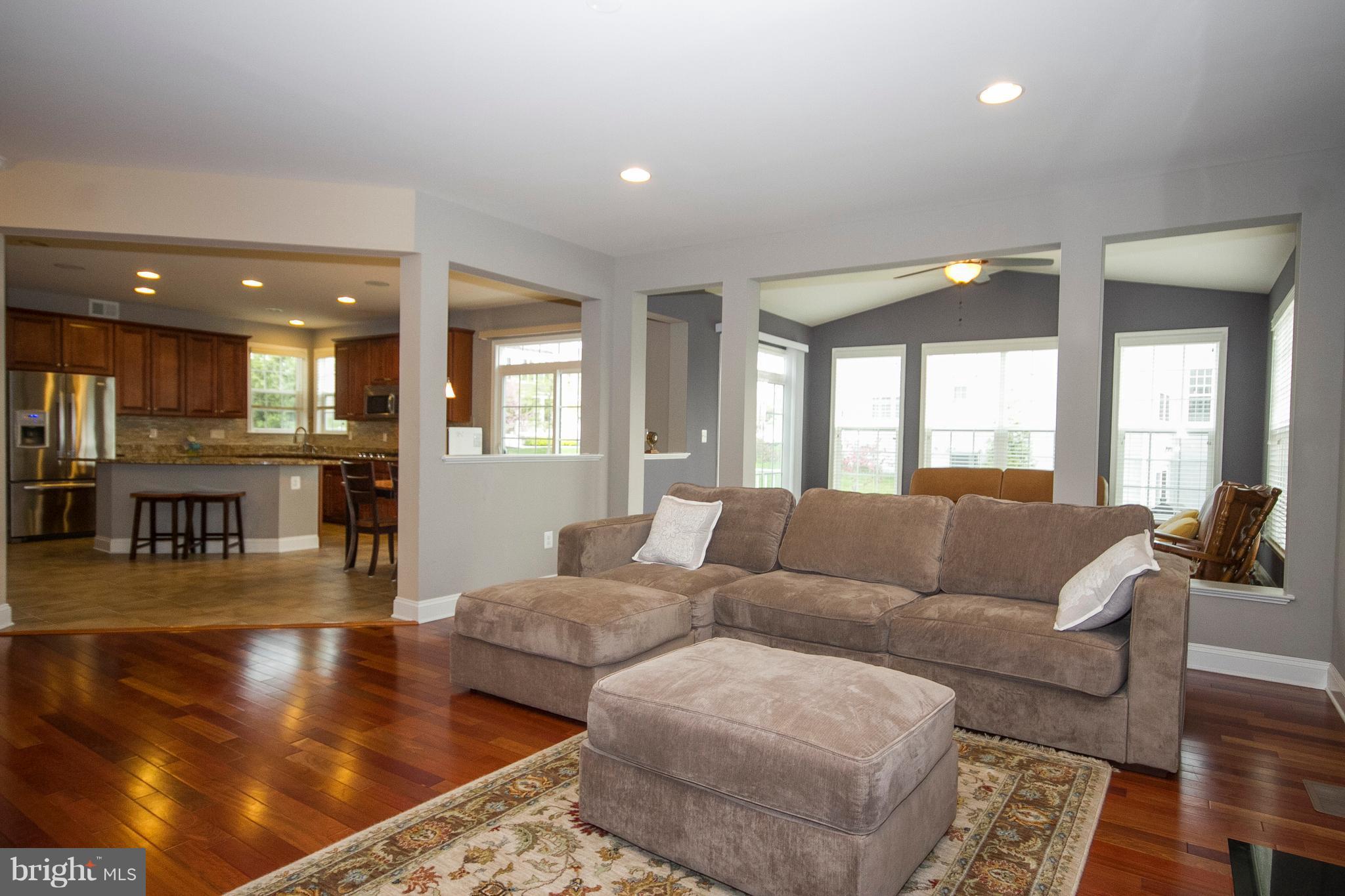 2308 Winterwood Road Baltimore, MD 21209 - Photo 11 of 30 Family Room Open Views