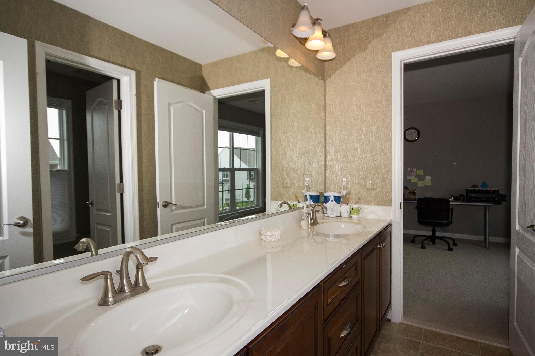 2308 Winterwood Road Baltimore, MD 21209 - Photo 21 of 30 Jack and Jill Bath for BR's 3 & 4