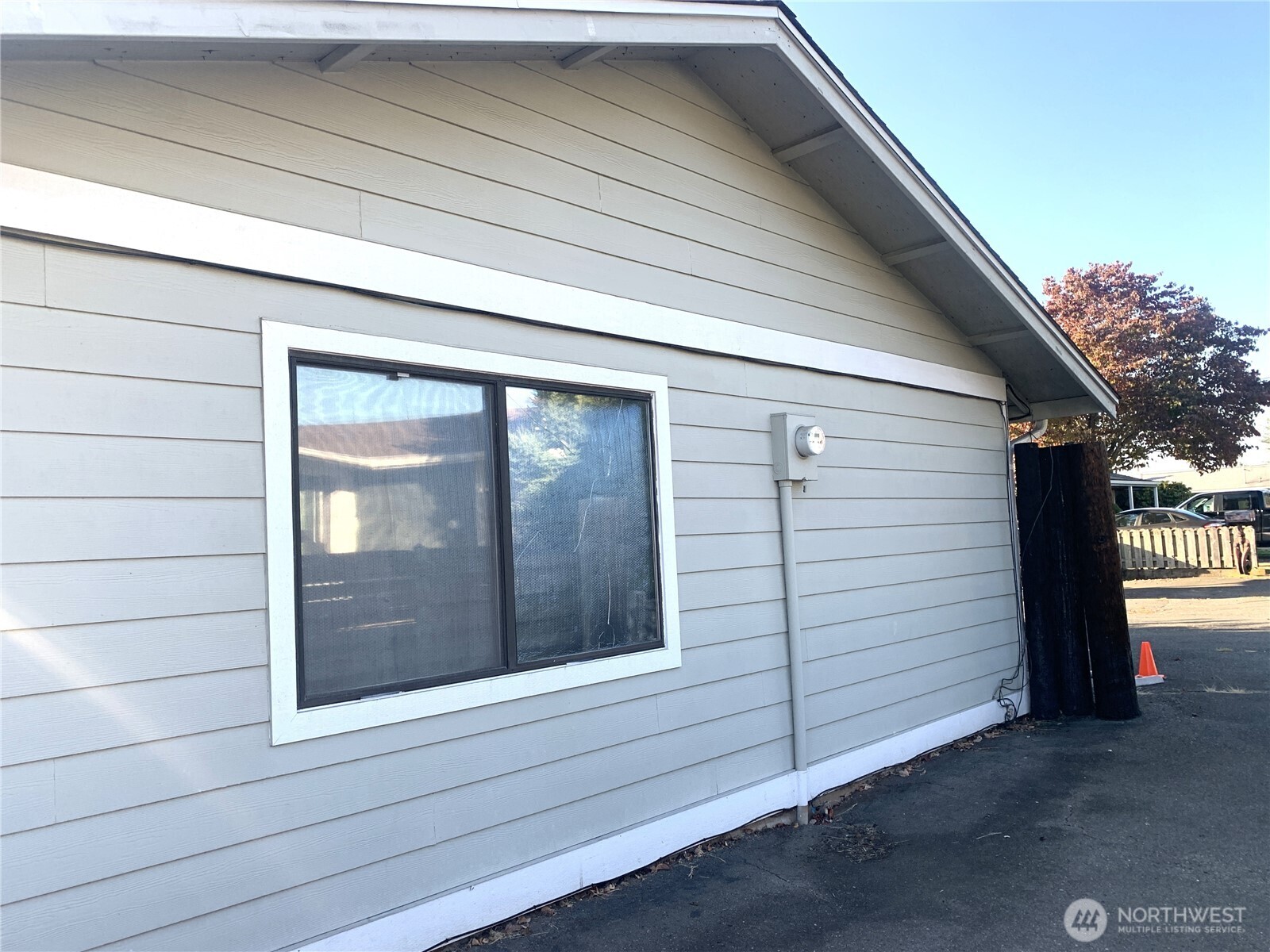 416 Meade Avenue Sumner, WA 98390 - Photo 31 of 39 a view of front door