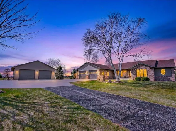 $950,000 | 10123 Fertile Ridge Road, Mount Horeb, WI 53572