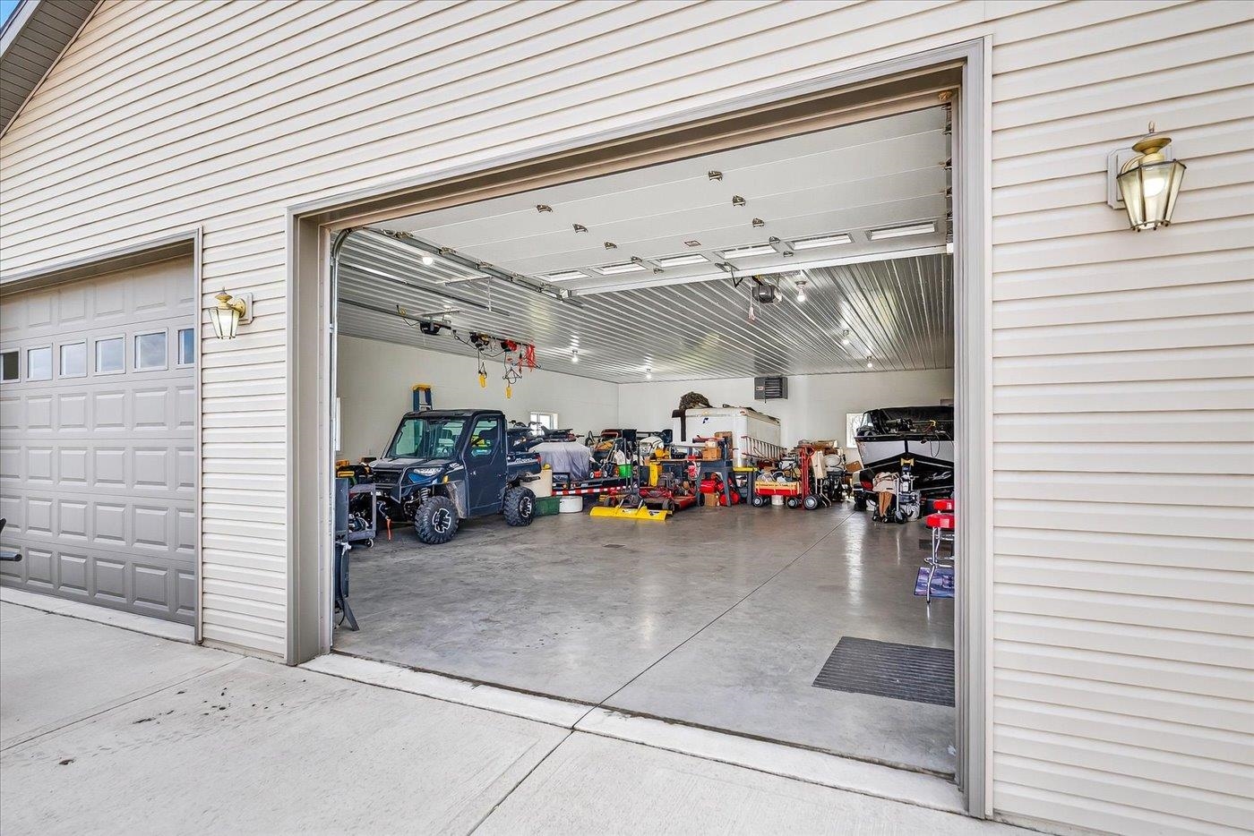 10123 Fertile Ridge Road Mount Horeb, WI 53572 - Photo 9 of 82