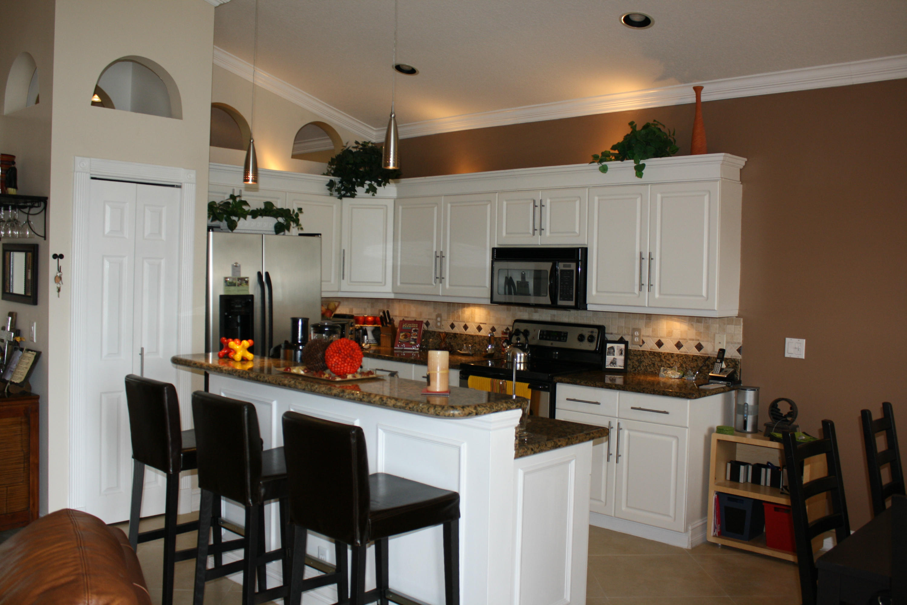 22024 Altona Drive Boca Raton, FL 33428 - Photo 4 of 27 oct29monKitchen