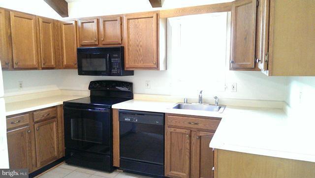 1710 Potomac Road Edgewater, MD 21037 - Photo 14 of 30 Kitchen