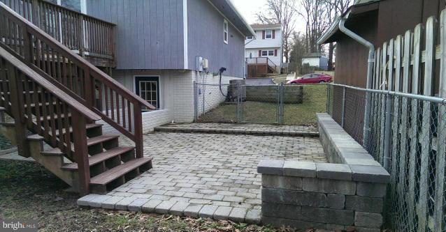 1710 Potomac Road Edgewater, MD 21037 - Photo 9 of 30 Paver Patio