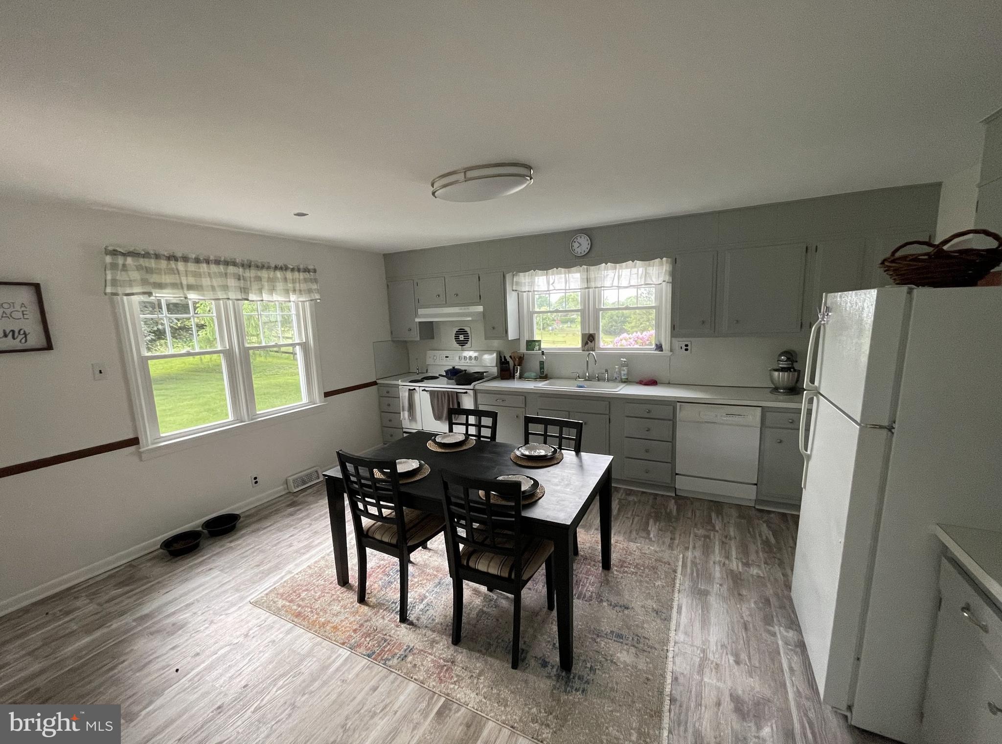 560 Coatesville Road West Grove, PA 19390 - Photo 10 of 37 Eat-In Kitchen