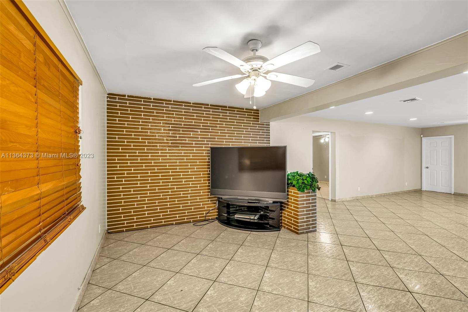 4419 West Park Road Hollywood, FL 33021 - Photo 20 of 34 Gallery Image 20