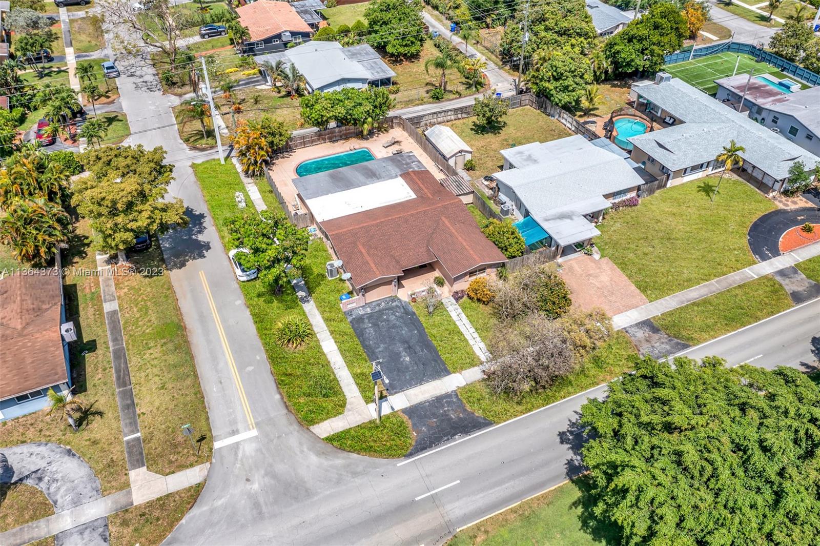 4419 West Park Road Hollywood, FL 33021 - Photo 3 of 34 Gallery Image 3