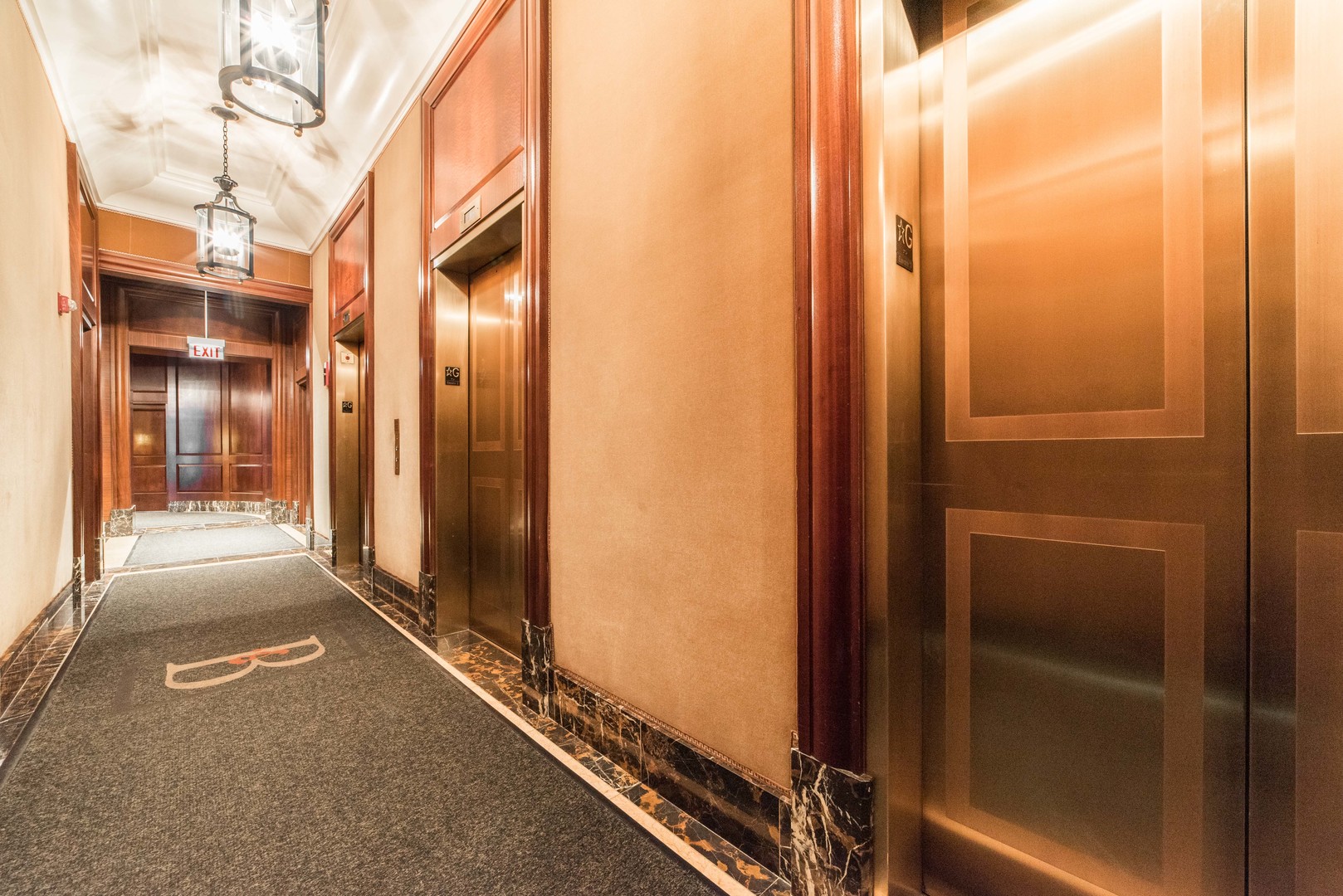 57 East Delaware Place, Unit 3204 Chicago, IL 60611 - Photo 15 of 17