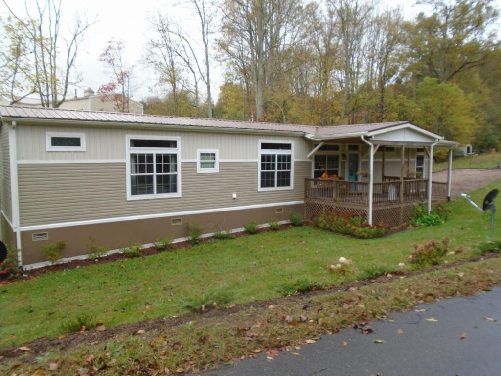 279 D Reece Road Mountain City, TN 37683 - Photo 4 of 7 Photo 4