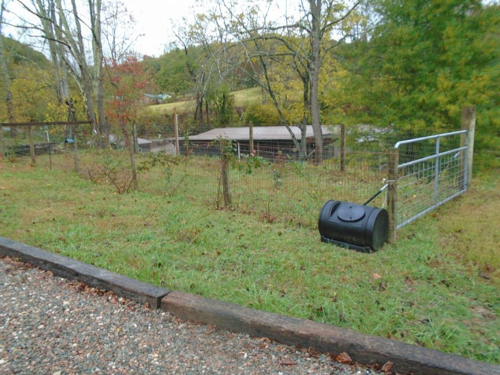 279 D Reece Road Mountain City, TN 37683 - Photo 7 of 7 Photo 7