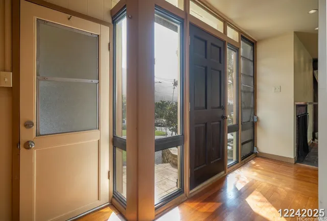$4,700 | 44 Mamalahoa Place, Honolulu, HI 96817