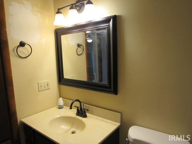 405 Washington Avenue Mount Vernon, IN 47620 - Photo 17 of 36