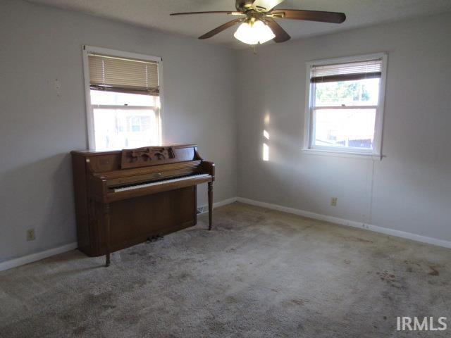 405 Washington Avenue Mount Vernon, IN 47620 - Photo 10 of 36