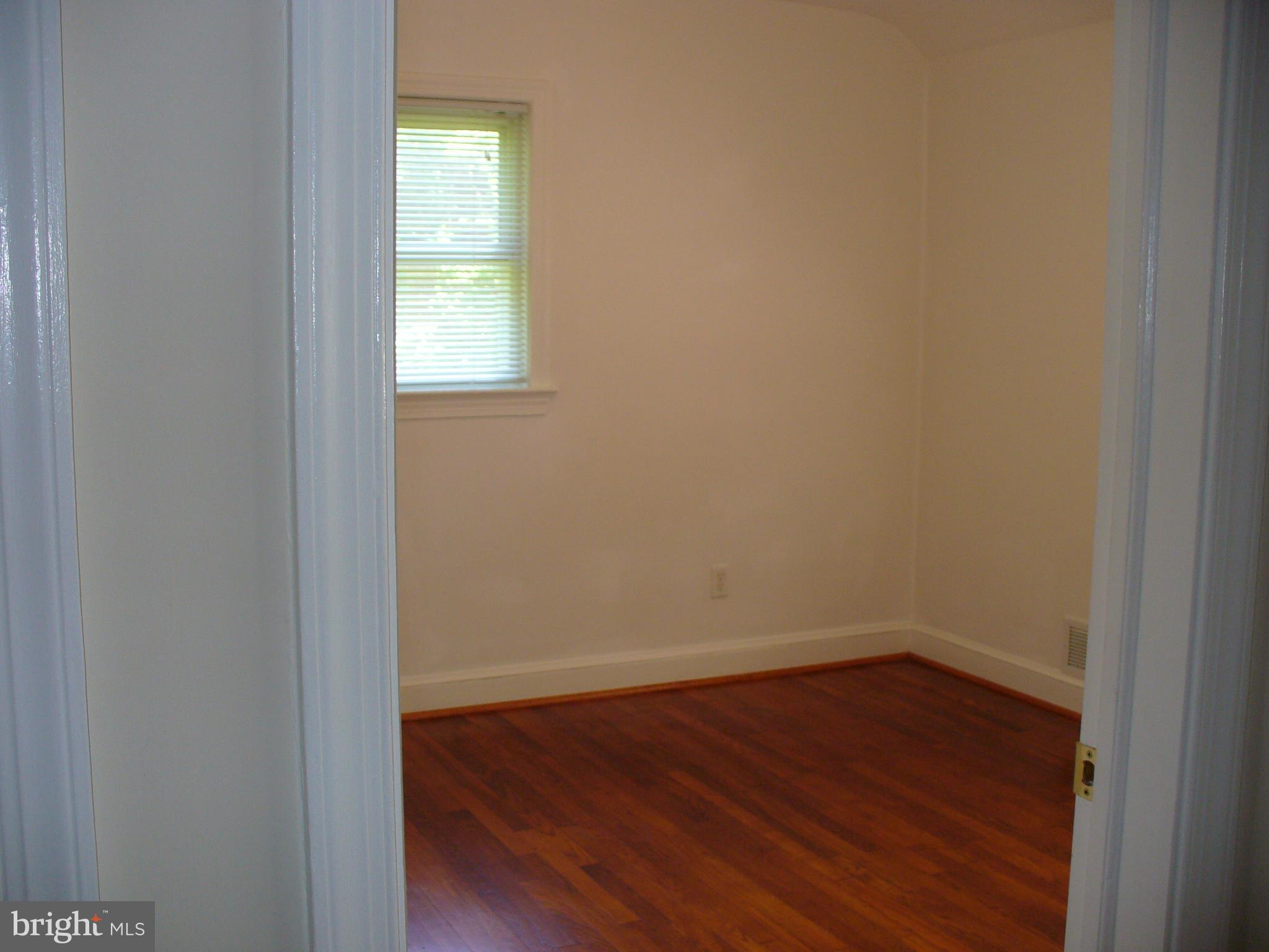 1806 Arcola Avenue Silver Spring, MD 20902 - Photo 23 of 30 Bedroom